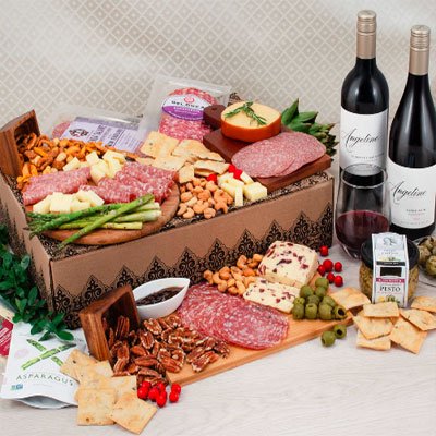 Wine Duo & Charcuterie Gift Box